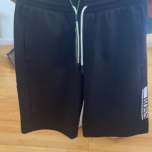 NWT 148$ HUGO BOSS shorts man’s black  cotton blended size M
